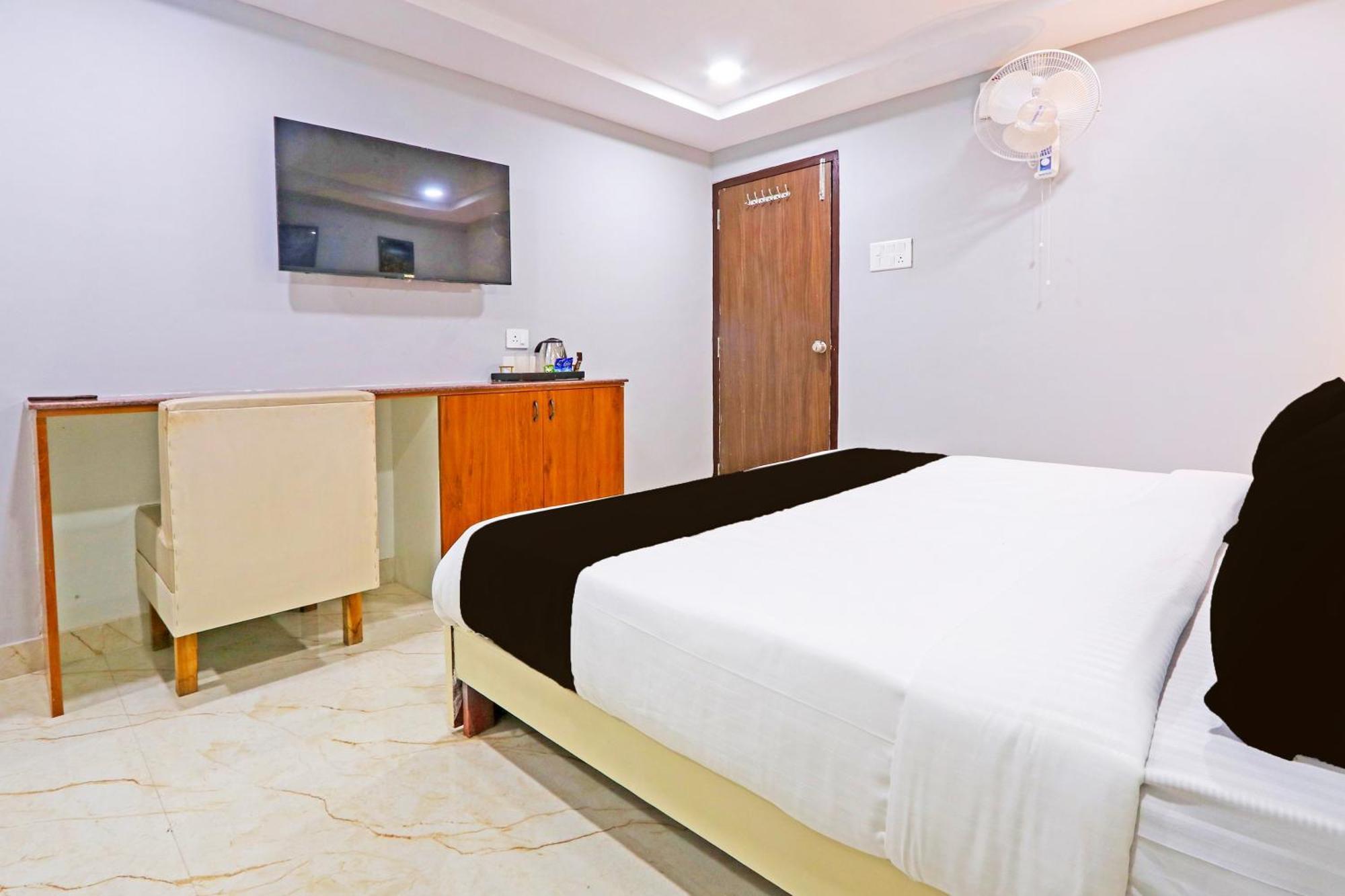 ホテル Super Townhouse Qualia Elite S R Nagar ハイデラバード エクステリア 写真