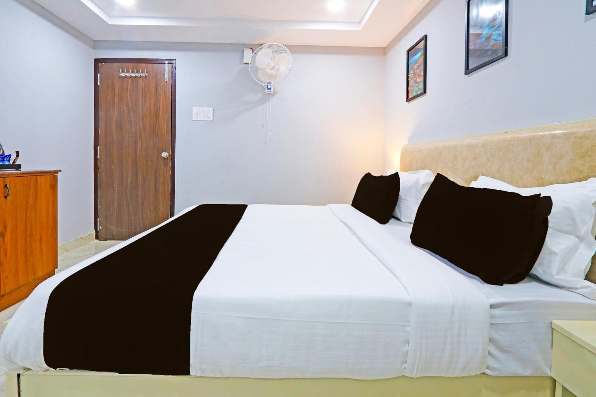 ホテル Super Townhouse Qualia Elite S R Nagar ハイデラバード エクステリア 写真